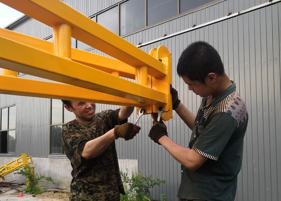 강화된 장비 충돌 크롤러 트랙 하부 구조 디젤 엔진을 꿰뚫는 마이닝 조사