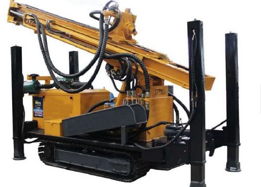 200m 트랙 수압 시스템 Pneumatic DTH 트랙터 장착 드릴 리그